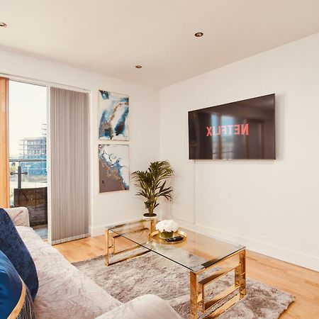 King Deluxe City Apt Large Space& Free Parking! No Balcony Leeds  Exterior foto