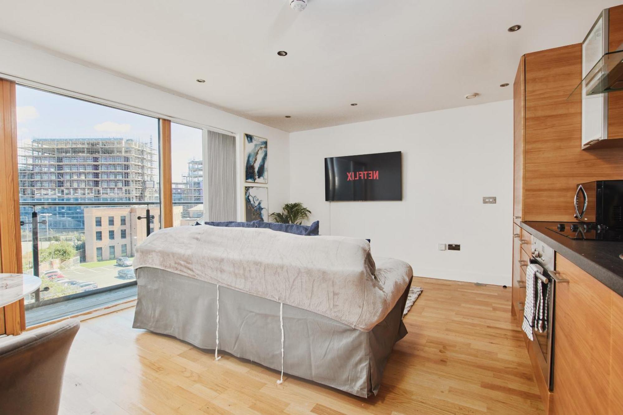 King Deluxe City Apt Large Space& Free Parking! No Balcony Leeds  Exterior foto
